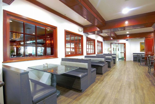 Azure Hotel & Suites Ontario, A Trademark Collection Hotel image 8